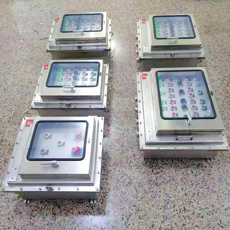 <b>304不銹鋼雙層門防爆配電箱</b>